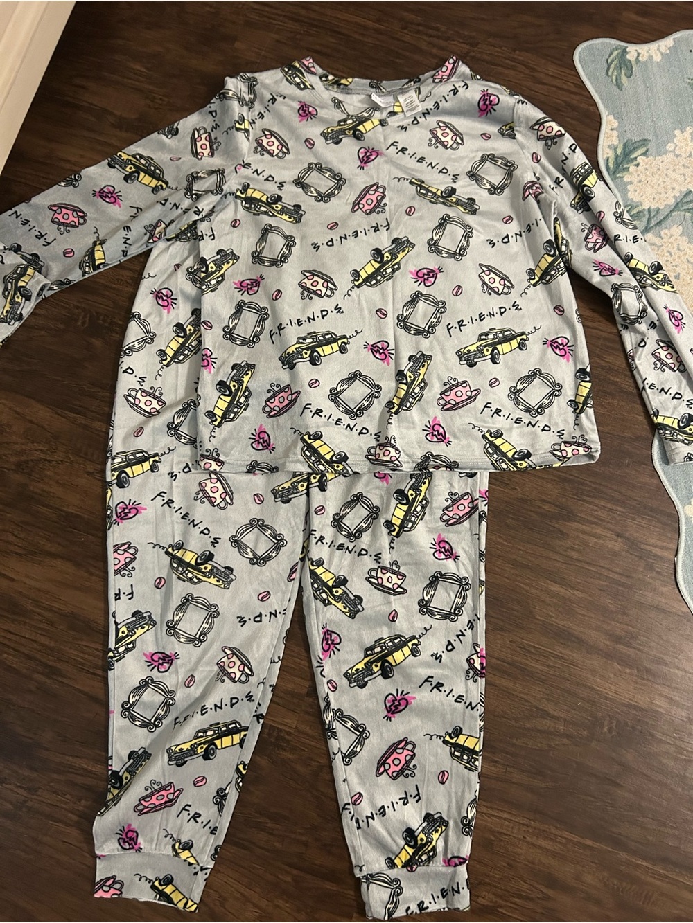Friends Women’s Grey Pajama Set